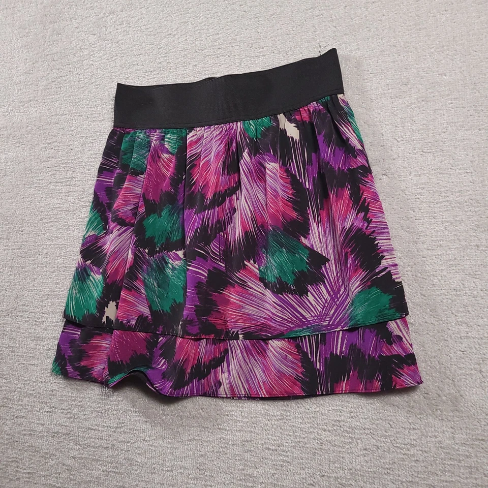 Falda para mujer Elle mediana colorida floral cintura elástica forrada en capas una línea cremallera Foto 2 de 4