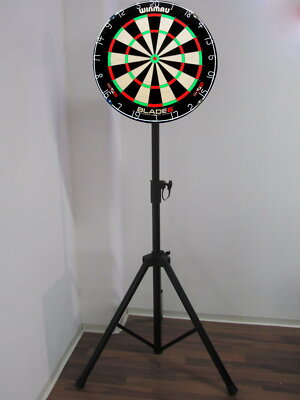 Winmau Blade 6 Sisal Steel Dartboard im Set mit Ständer mobil Darts Board