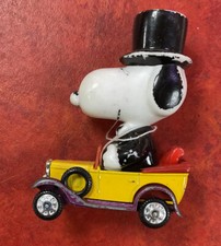 PEANUTS SNOOPY VINTAGE Model Miniature Car
