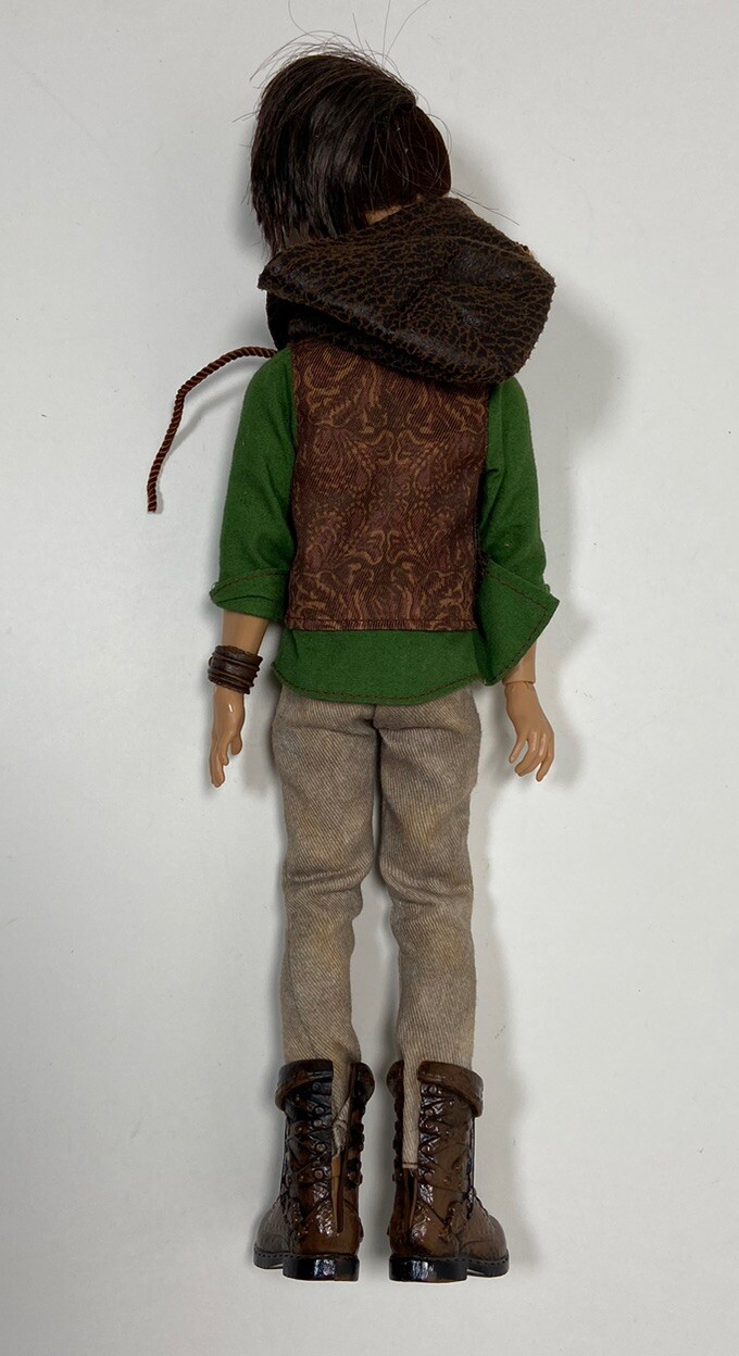 Mattel Ever After High Hunter Huntsman Boy Fashion Doll Figure Outfit