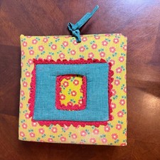 VTG 50  s Quilted Floral Crochet Photo Album Brag Book