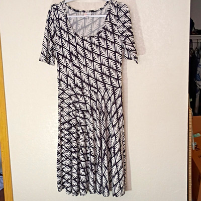 LuLaRoe Black White Geometric Overall Dress Scoop Neck Short Sleeve L 167