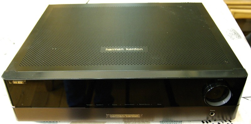 Harman Kardon HK-980 Stereo Integrated Amplifier 80 WPC mint (new Capacitors)