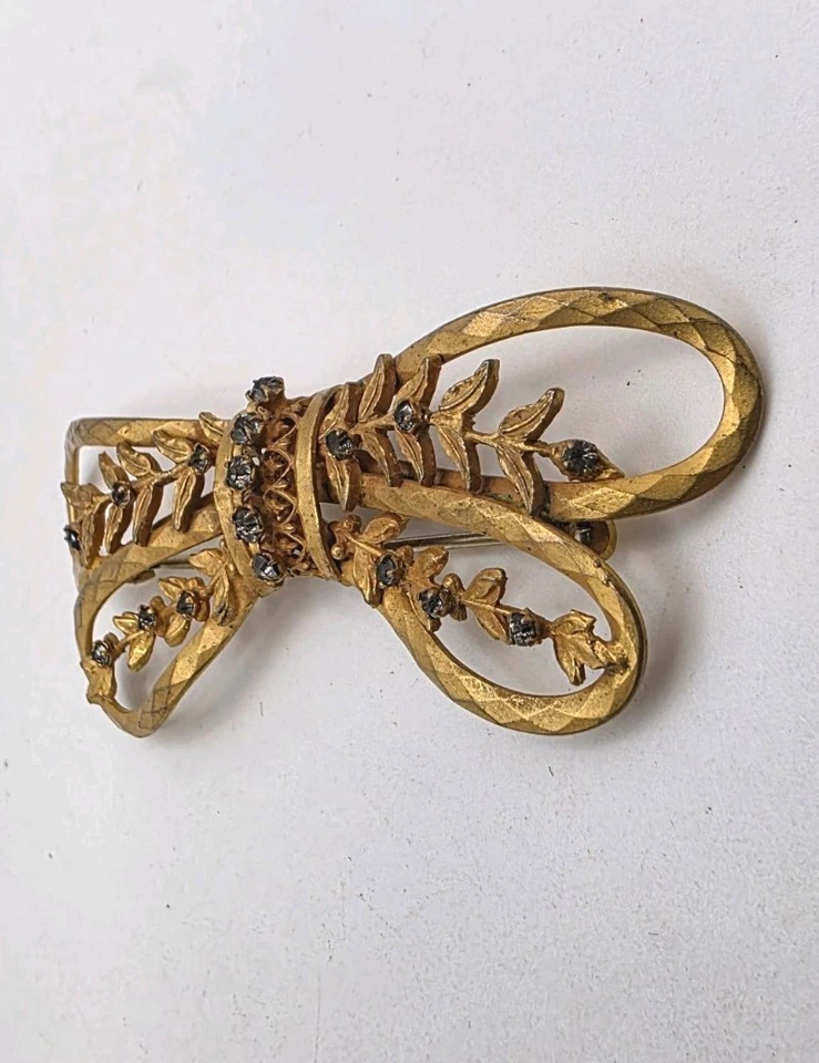 Vintage Victorian 10K Gold Filled Bow Brooch W/Grey Prong Set Crystals, C-Clasp - Image 2 of 3