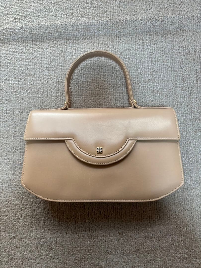 Givenchy Beige Box Handbag with Inner Zipper Pocket, Women's Fashion Bag