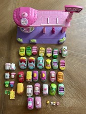 Shopkins Cutie Cars Drive Thru Diner Playset with Many Cars