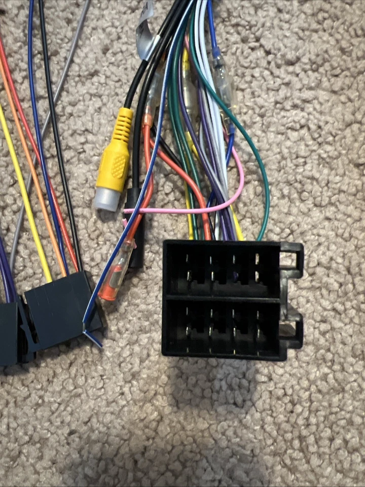 BLAUPUNKT CAR 2 DIN 6.2" Stereo San Diego 530 for Wire Harness 20 pins Plug - Image 3 of 4