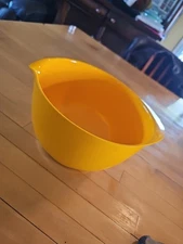 Rosti Denmark Melamine Spout Mixing Batter Bowl Nesting Yellow 3 L Read