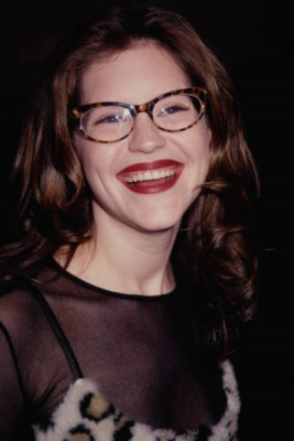 Lisa Loeb 1994 MTV Video Music Awards held at Radio City Music Hal- 4x6 Photo