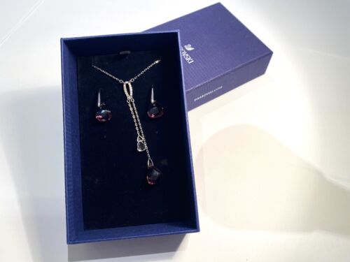 Brand new in box genuine Swarovski Crystal Earrings And Necklace Set - Picture 1 of 5