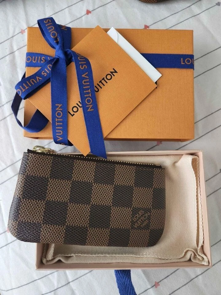 key pouch lv