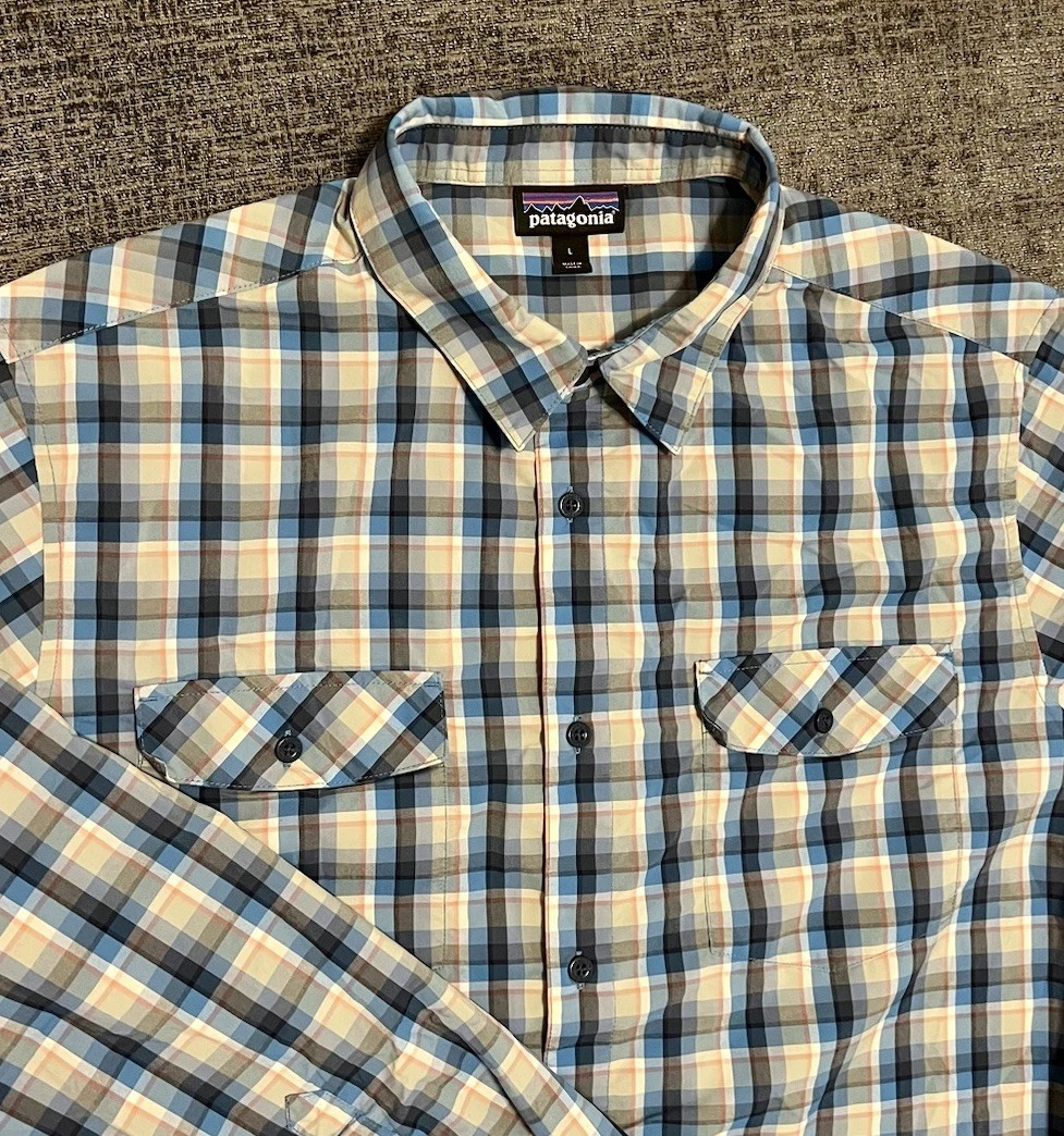 Patagonia Mens Button Down Fishing Shirt Size L Blue Hiking Summer