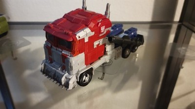 Transformers Reactivate Optimus Prime Hasbro Voyager Class complete