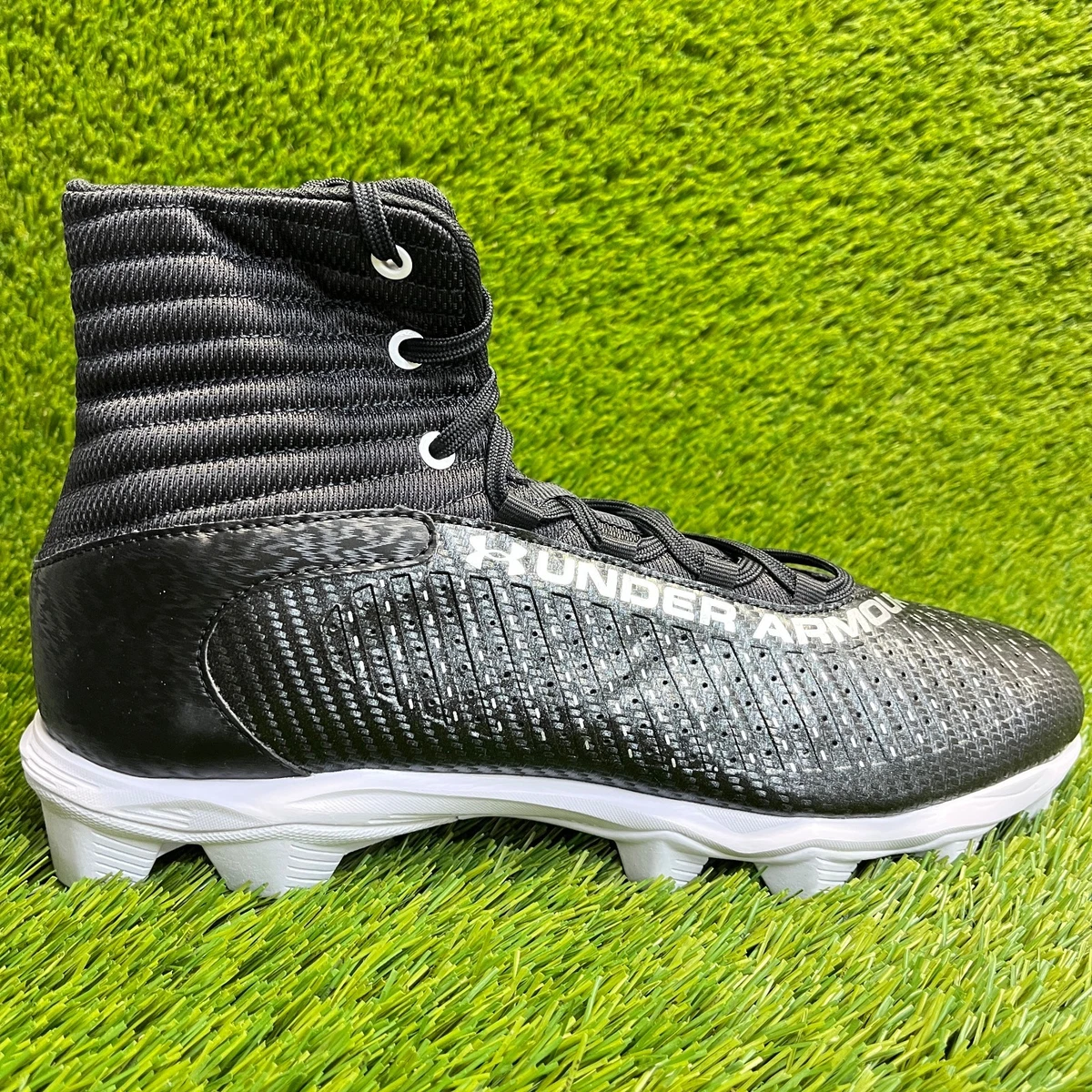 Under armour 11.5 US Black Football Shoes & Cleats for Men  display picture 2