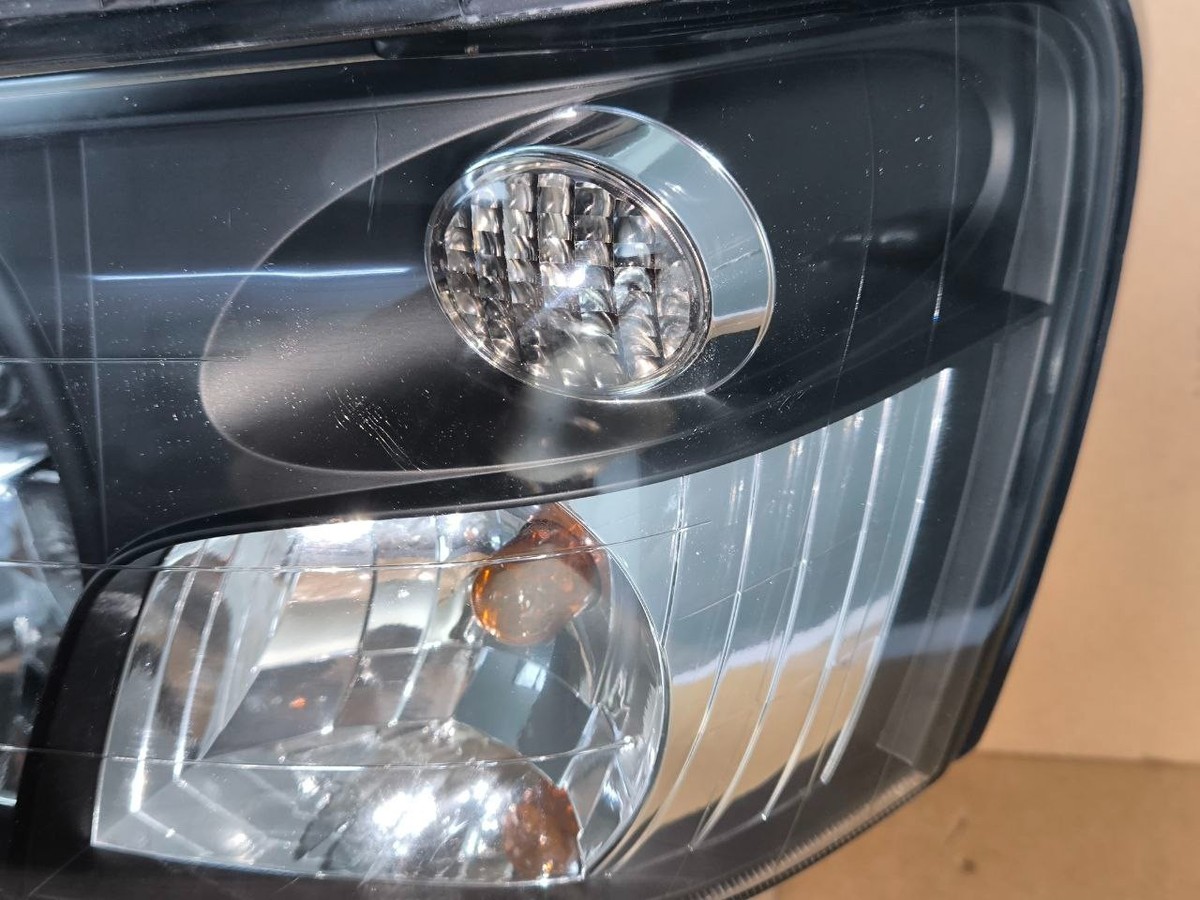 Subaru Forester SG5 SG9 STi OEM ICHIKOH HID BLACK Front Headlight