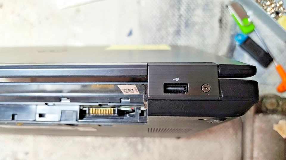 portatile Dell latitude E5440 I5-4310U 2Ghz 8GB 500GB 14" Linux - Imagen 3 de 4