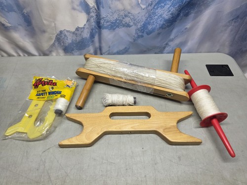 🔥 Vtg Kite Accessories 2 16" Wooden Wind Breaker Winders & String + Winders EUC