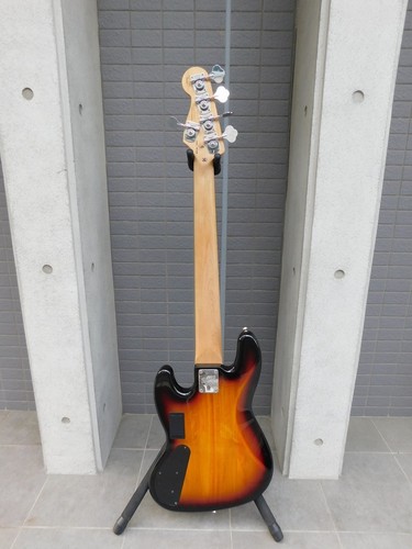 Squier de Fender Deluxe Active Jazz - Imagen 4 de 10