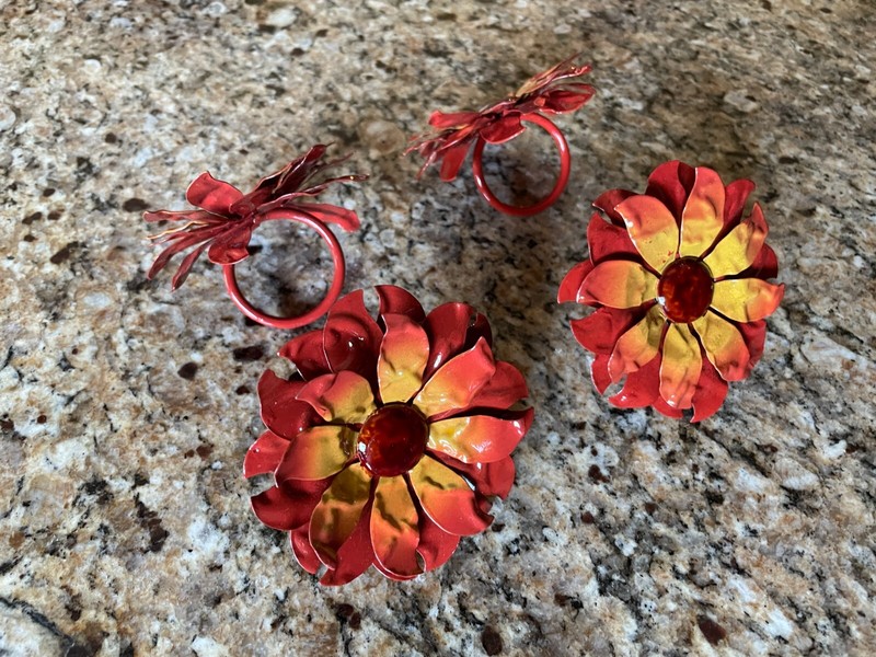 Maroon and Yellow Metal Floral Sunflower Napkin Rings (Set of 4)