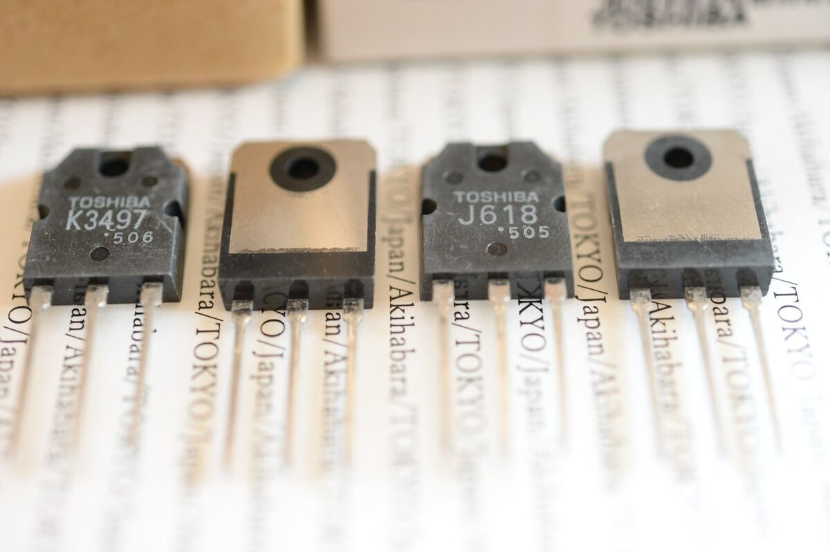 A pair of 2SK3497 / 2SJ618 NOS TOSHIBA Original MOS-FET Made A pair of 2SK3497 / 2SJ618 NOS TOSHIBA Original MOS-FET Made