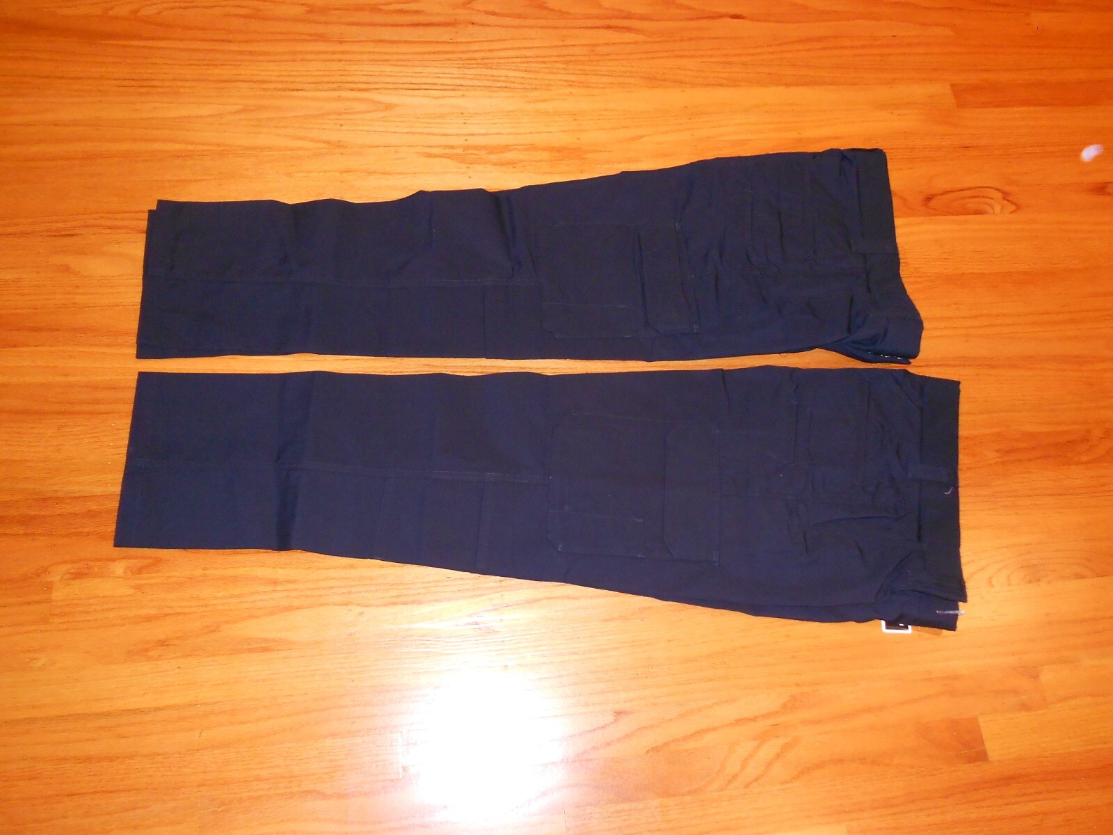 TWO NEW ELBECO MENS SIZE 30 WAIST CARGO PANTS eBay