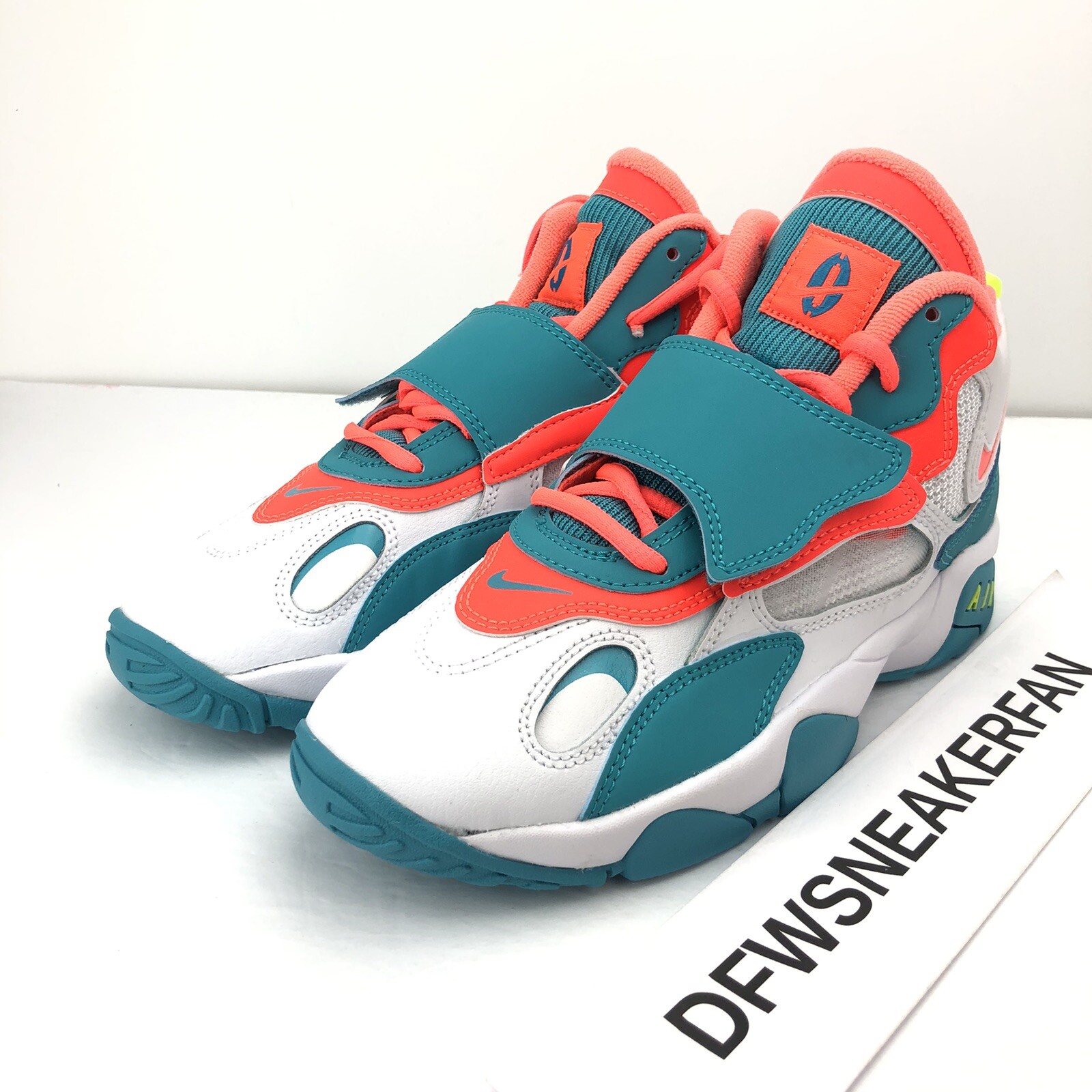 nike air speed turf multicolor