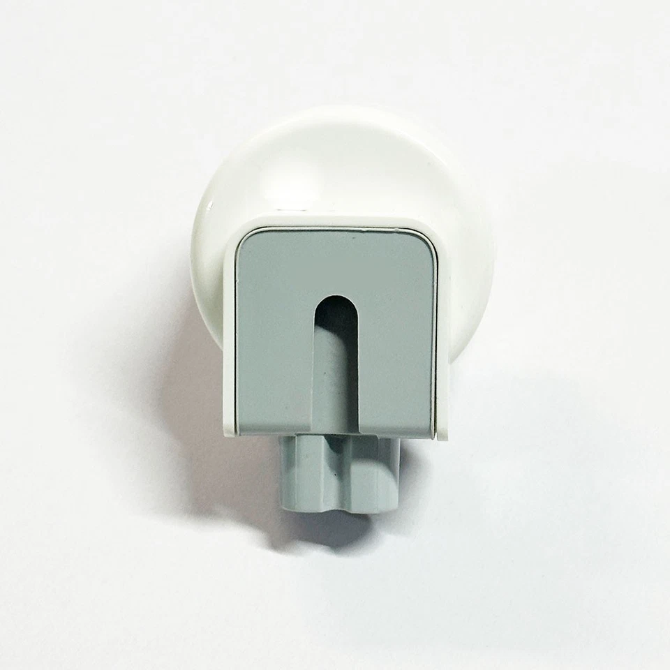 AC Wall Adapter Plug for Apple Macbook iPhone iPad iBook Power Adapters - Image 4 of 4
