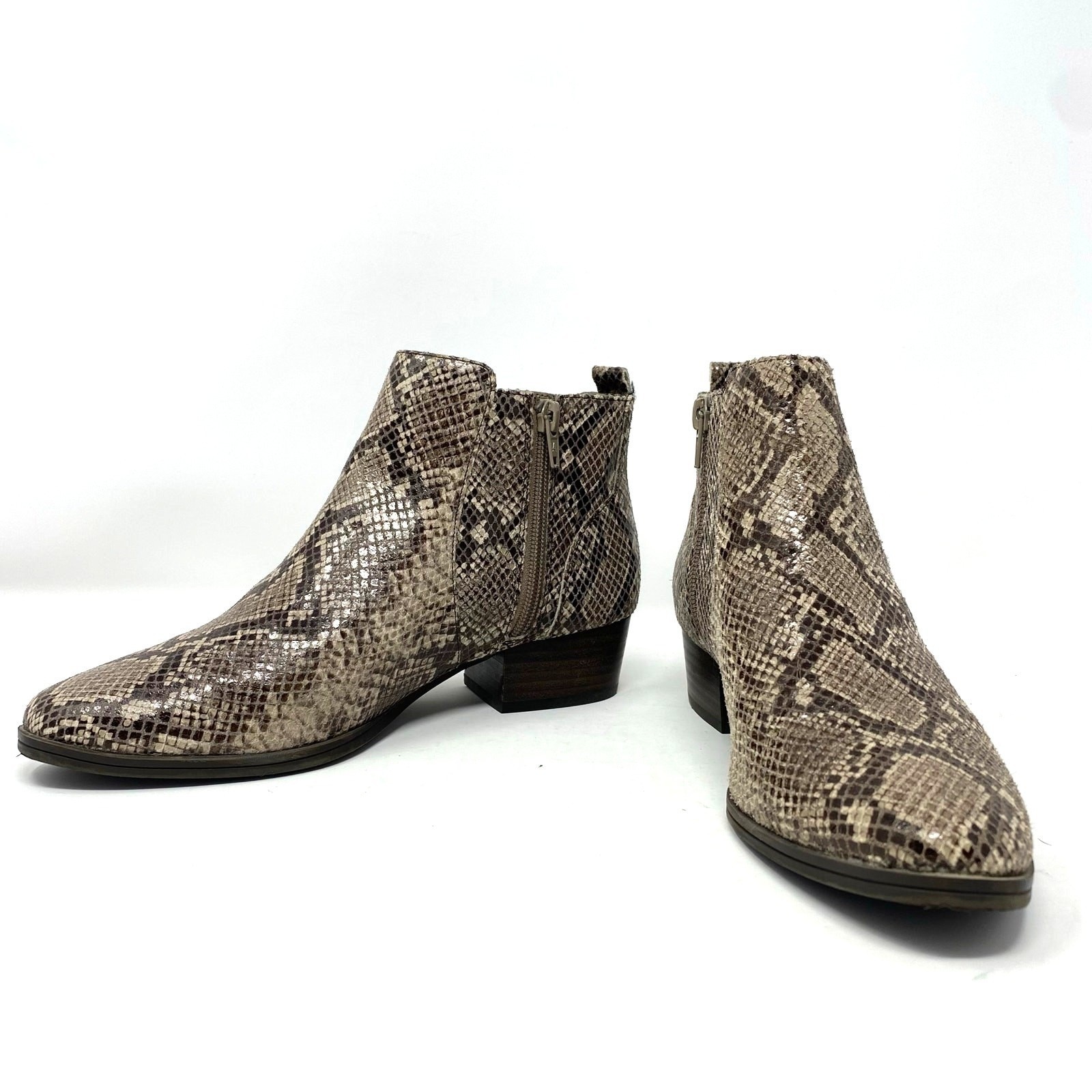 Aerosoles Chelsea Boots Womens 7M Snakeskin Print Booties Boho Chic Western-image