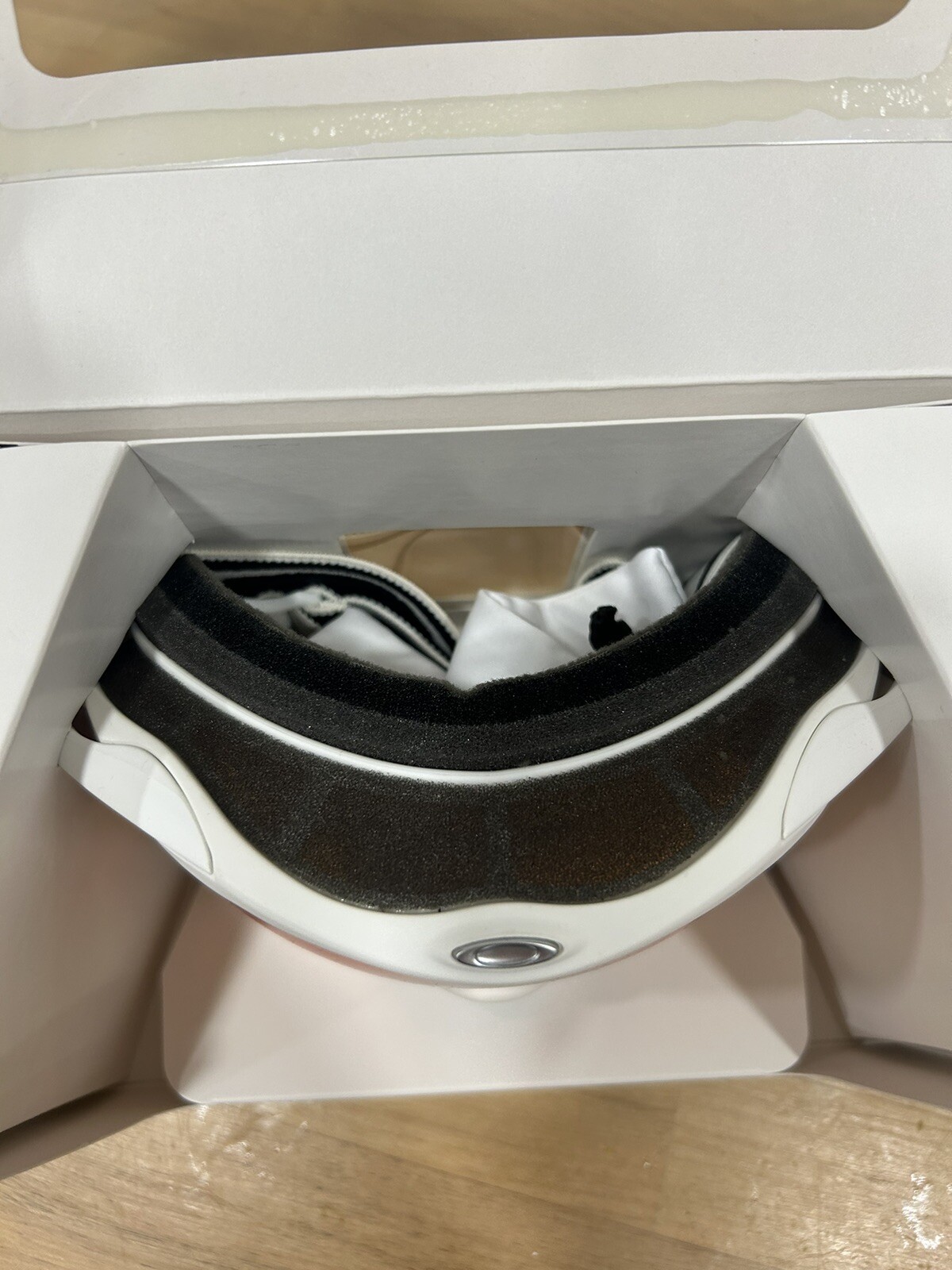 Brand New in Box - Rare - Oakley Crowbar Snow Ski Goggles White / Persimmon