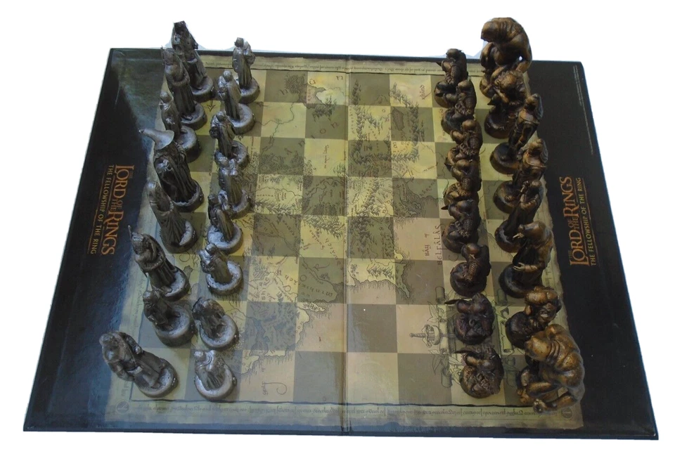 Lord Of The Rings Fellowship Of The Ring Chess Set Complete - Image 2 of 4