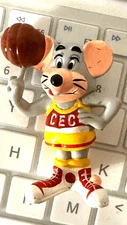 Vintage Chuck E Cheese Basketball Figure 2.5" PVC Toy 1986 Showbiz Pizza Time