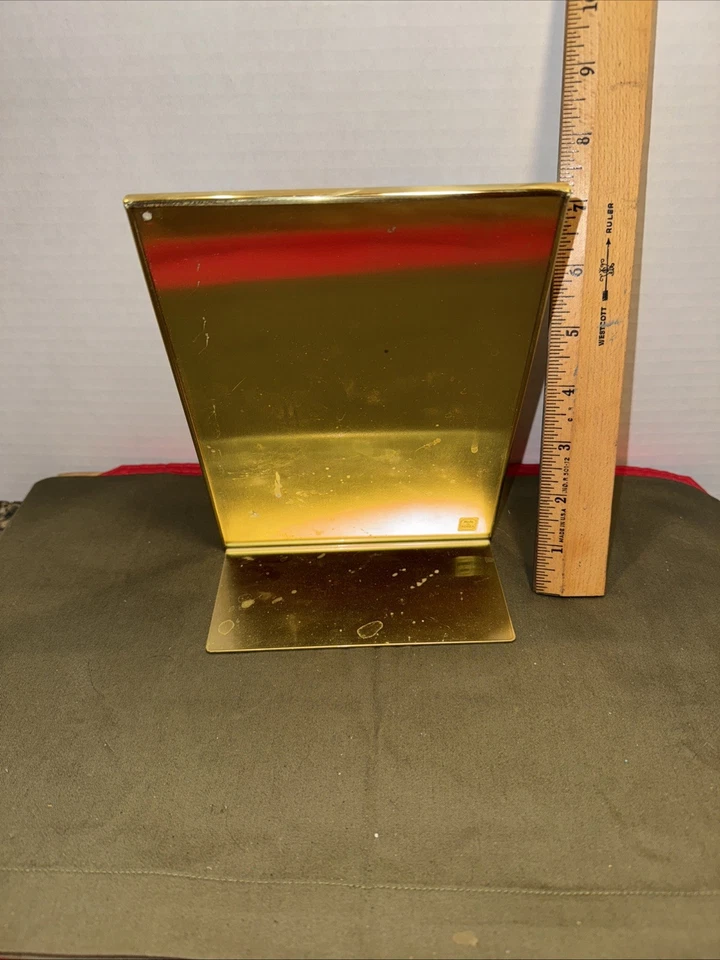 Новая латунная прямоугольная фоторамка Carr International 5 дюймов x 7 дюймов - Изображение 4 из 4