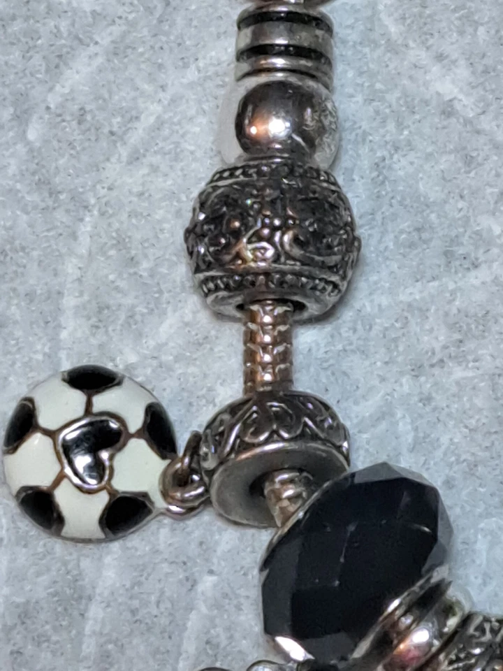 Vtg Brighton Loaded SOCCER MOM Bracelet Heart Clasp Assorted Soccer Charms Beads - Image 4 of 4