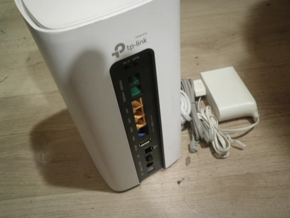 TP-LINK AX600 MODEM ROUTER Wi-Fi 2,4GHZ-5GHZ GIGABIT FIBRA OTTIMO VX830V - Immagine 4 di 4