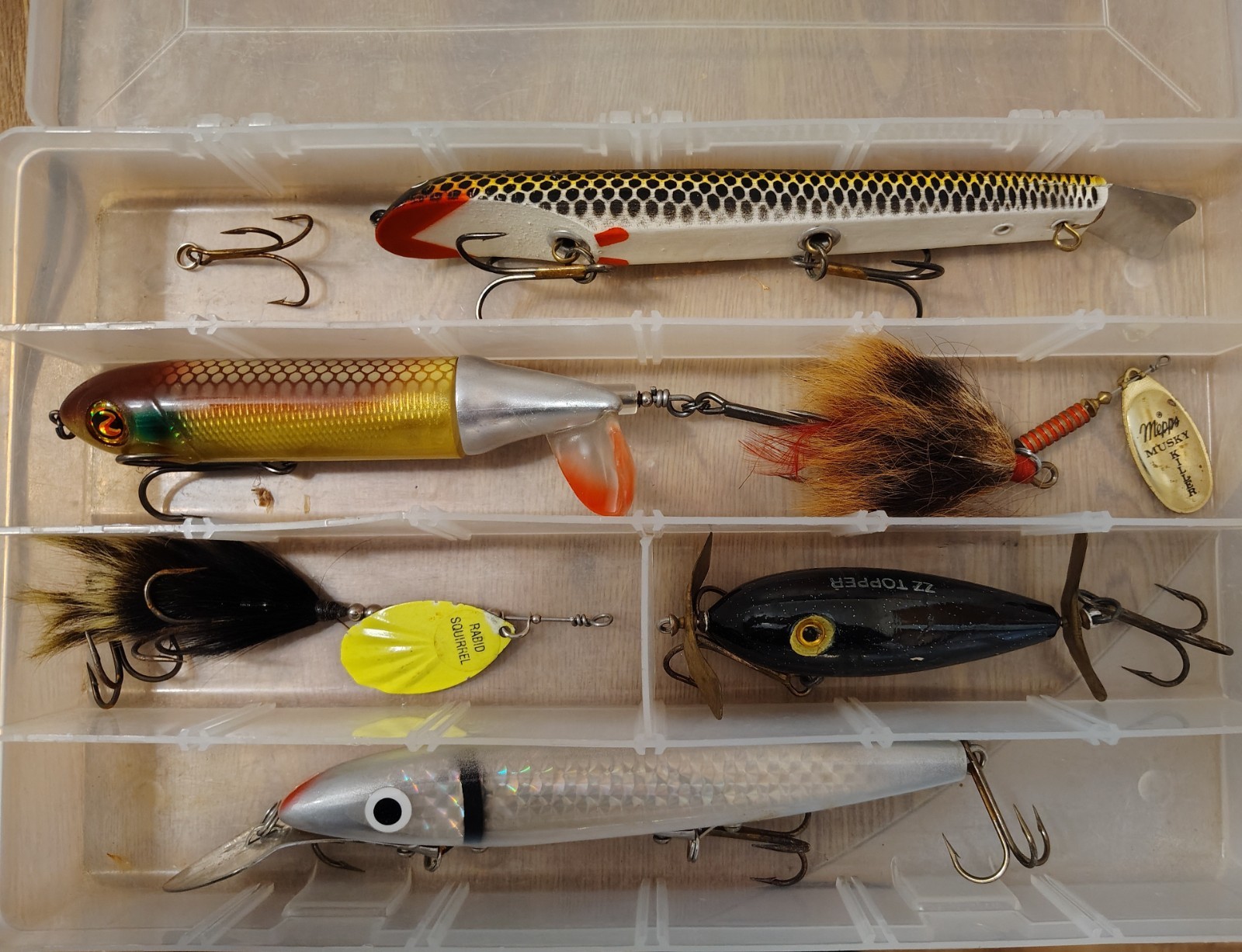 musky lures (some vintage) Free shipping! - Image 2