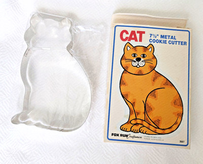 7 1/2'' CAT COOKIE CUTTER by FOX RUN CRAFTSMEN; NIB