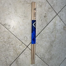 Vater Manhattan 7A Hickory& maple Drumsticks. 1 pair