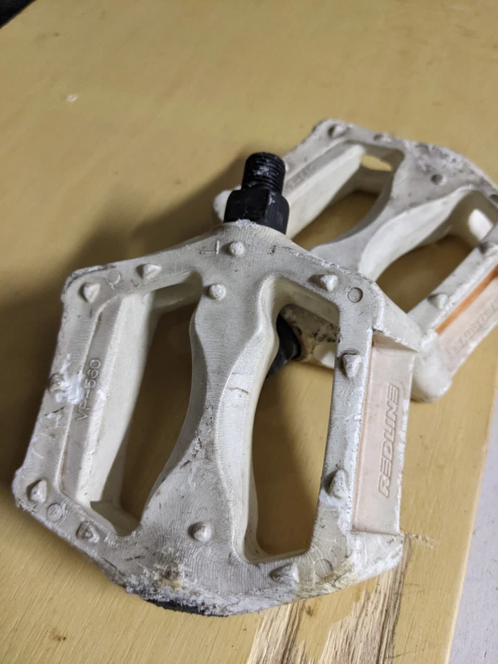 白色 Redline VP-560 Peddals 1/2 " 旧学校,90 年代 bmx / GT / Haro / Se /Dk — 第 2/4 张图片