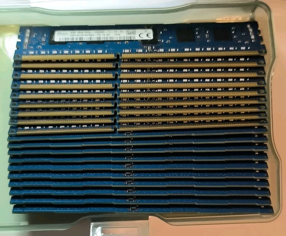 Lot Of 16 - (64GB) HMT451R7BFR8A-PB HYNIX 4GB 1Rx8 PC3L-12800R Server RAM - Image 4 of 4