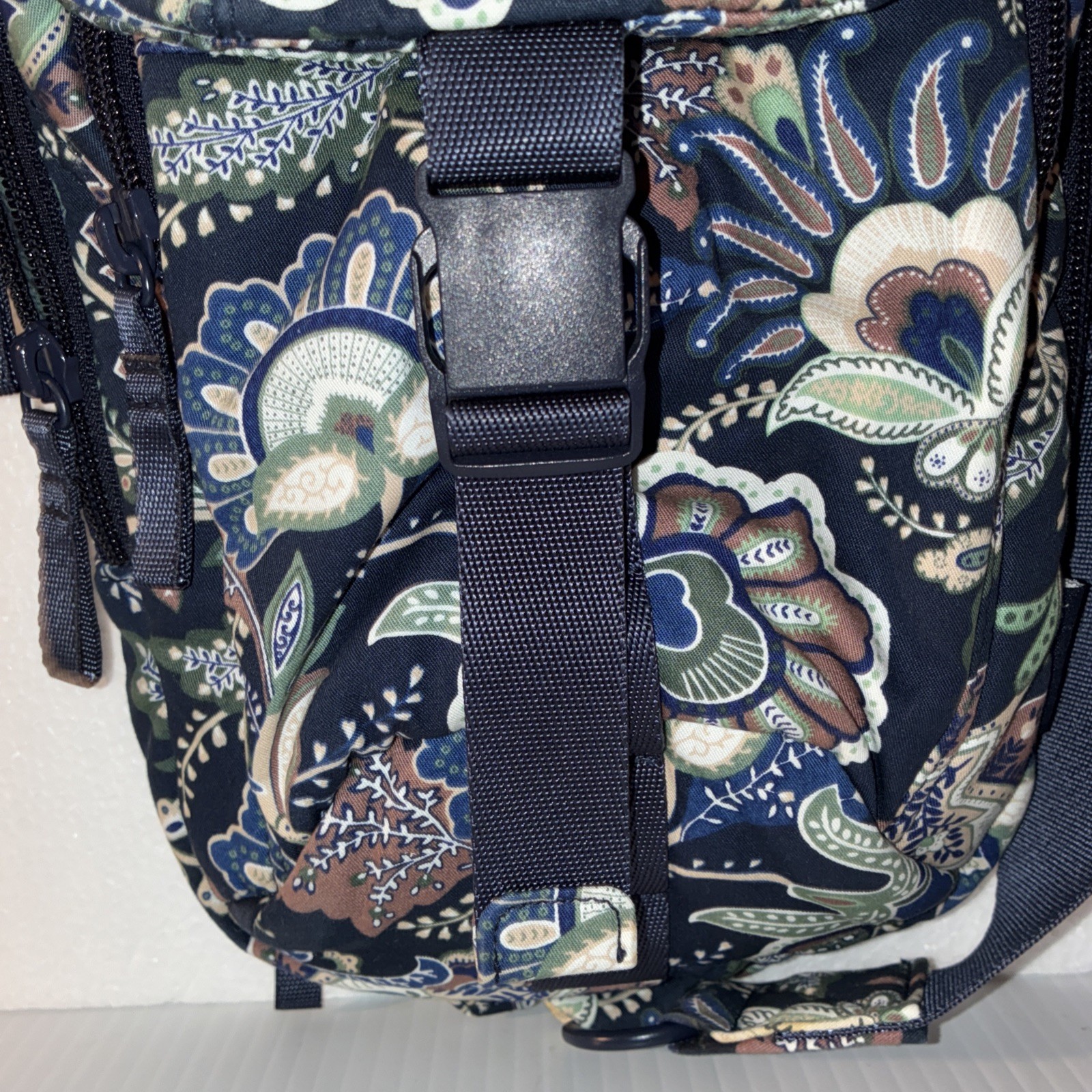 Vera Bradley Utility Sling Backpack Java Navy Mul… - image 14
