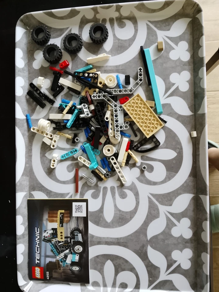 LEGO Technic 42133 Telehandler, photo 1 sur 5