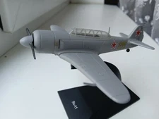 Yak-11 Yakovlev Soviet Training Aircraft 1946 Year 1/80 Scale Model with Stand
