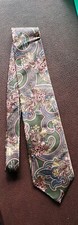 Karl Lagerfeld Men Tie 100  Silk Size 3 and 3/4 Wide 57" Long made in Italy