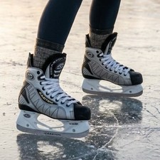 Easton Maxx Lite Pro Uni Body Construction Hockey Skates Women Junior Size 4E