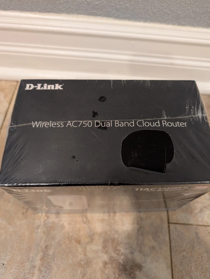 D-Link DIR-817LW - Wireless AC750 Dual Band Wi-Fi Router NEW SEALED - Image 3 of 4