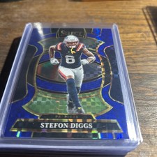 2025 Panini Select Stefon Diggs Blue Check Prizm 216/249 SP MINT!