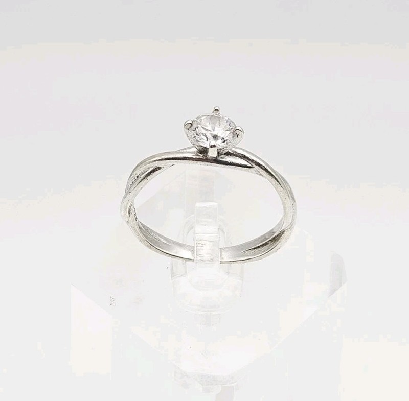 Sterling Silver Vintage .64ct CZ Solitaire Twisted Band Ring Size 9