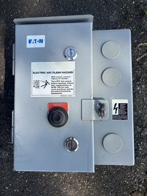 Eaton ECN0512AAA Non-Combination FVNR Starter Type 3R Enclosure 84-37052-25