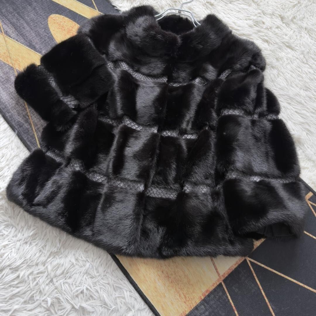 Black Mink Fur Cropped Jacket Python Trim Horizon… - image 1
