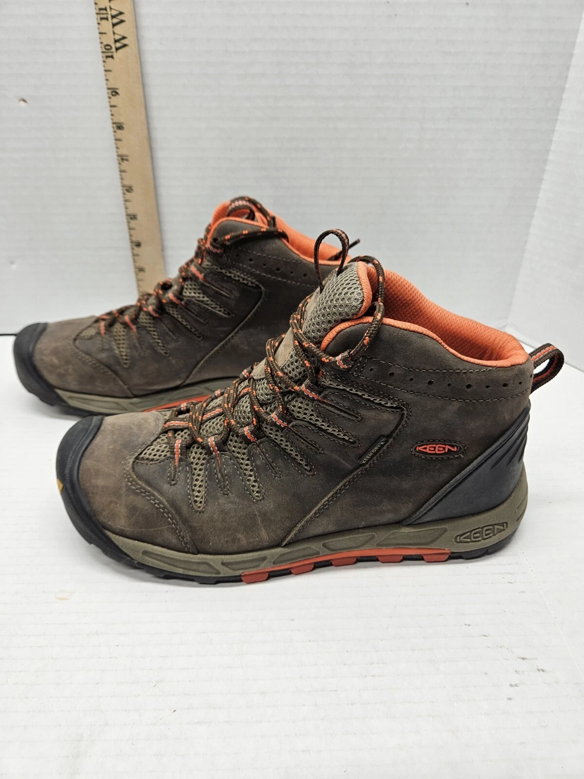 Keen Bryce Mid Waterproof Hiking Outdoor Camping Boots Women’s Sz 10.5
Opens in a new window or tab